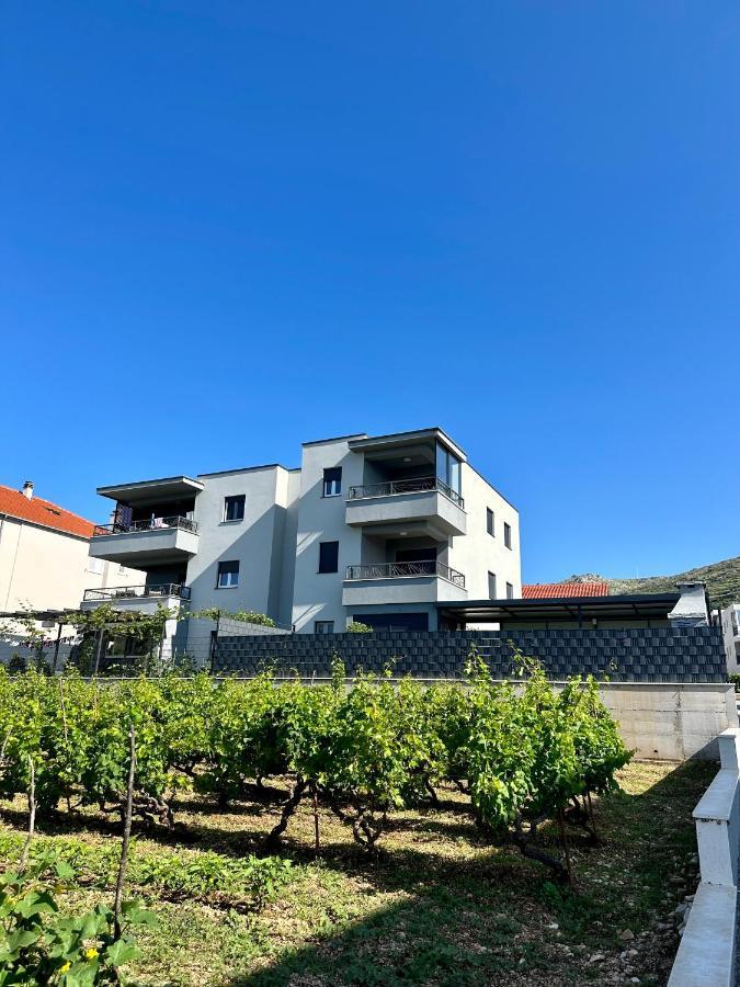 Apartment Tilda Трогир Экстерьер фото